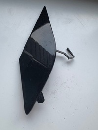 фото thumb №1, Peugeot 308 iii 21r. - заглушка фаркоп бампера перед передня 9837864980