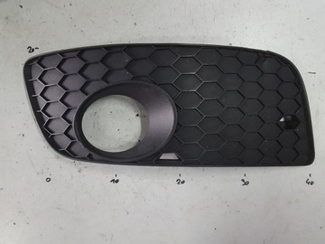 фото thumb №1, Vw golf 5 v 04-09r gti решётка бампера правая 1k0853666p