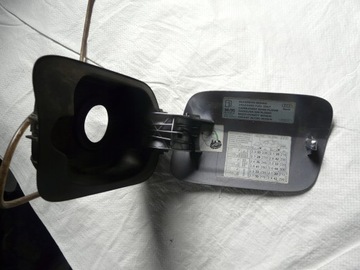 фото thumb №7, Audi a8 d3 кришка заливання пального ly7h