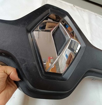 фото thumb №4, Решітка решітка радіатора емблема перед renault master iii 623829053r