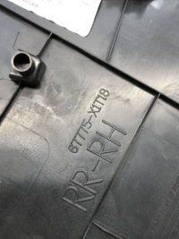 фото thumb №9, Toyota highlander 20-21 дверна карта (обшивка) права зад 65907-0e040