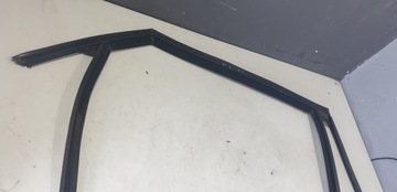 фото thumb №2, Citroen ds5 прокладка скла праві зад рамка