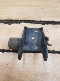 фото thumb №1, Подушка кронштейн коробки corolla verso ii 2.0d4d