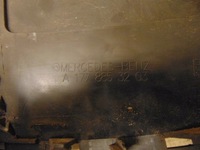 фото thumb №7, Решётка w бампер средняя mercedes w177