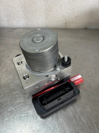 фото thumb №1, Насос abs dacia duster ii 2 476604020r org