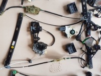 фото thumb №1, Механізм скло передній правий audi q7