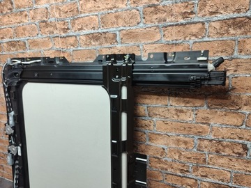 фото thumb №13, Bmw g20 g20 lci g26 g42 люк дах зсувний скляний бежева стеля