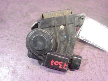 фото thumb №1, Toyota auris i 06- 5d замок кришки багажника 3 pin