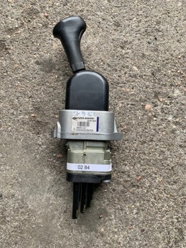 фото thumb №1, Рычаг клапан тормоза ручного atego actros axor