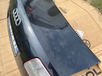 фото thumb №4, Audi a8 d3 крышка багажника задняя czarna эмблема logo