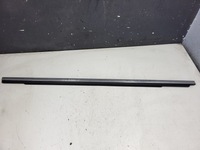 фото thumb №1, Молдинг уплотнитель правый задняя peugeot 5008 i хром