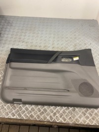 фото thumb №1, Обивка дверь левый перед mitsubishi pajero ii 5d classic mr39107