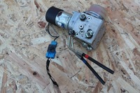 фото thumb №1, Насос гідравлічна задній кришки bmw e39 9015684