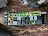 фото thumb №1, Коробка предохранителей discovery iv l319 2.7 v6 d