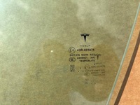 фото thumb №3, Скло передніх лівих двері tesla модель s