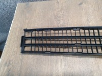 фото thumb №9, Renault laguna 3 решётка средняя бампера перед