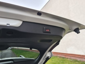 фото thumb №7, V&s электрический крышка peugeot 2008 2014 - 2019