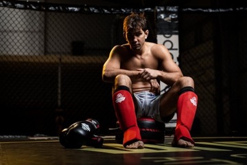 ЭЛАСТИЧНЫЕ ЗАЩИТЫ ДЛЯ ГОЛЕНИ RED SHIN DBX BUSHIDO L