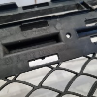 фото thumb №10, Mercedes w212 63 amg решітка бампера середня a2128850424