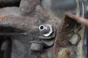 фото thumb №4, Супорт гальмівний лівий зад 32345699 bmw f10 f11 2.0 d 184 km 09-13