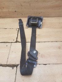 фото thumb №1, Pas безопасности перед передний левый volvo 240