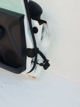 фото thumb №7, Ford fiesta mk7 рестайлинг дверь левый перед 3d