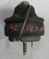 фото thumb №1, Volvo v70 ii 2.4 кронштейн подушка двигателя 30778951