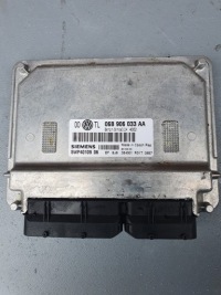 фото thumb №1, Блок керування бортовий комп'ютер двигуна 06b906033aa