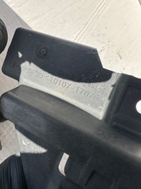 фото thumb №4, Q5 8r направляющая корзина pod фара левый перед 8r0805607b