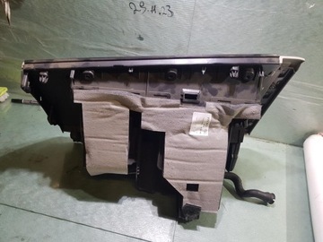 фото thumb №7, Бардачок консолі vw touareg iii 761857097d