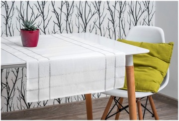 Bieżnik 60x120 cm Biały ze Srebrnym Wzorem Elegancki Stół Święta Dekoracja