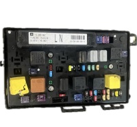 Купить Opel zafira b 1.6b коробка предохранителей 13268304ln, фото thumb