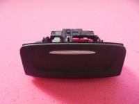 фото thumb №1, Mercedes w222 разъём прикуривателя 230v корпус бардачок