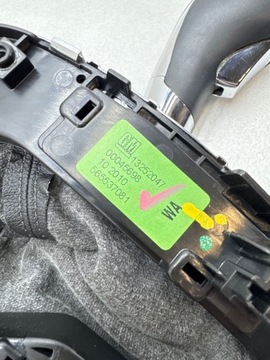 фото thumb №9, Opel insignia a 2010 рамка рычаг изменения коробки передач