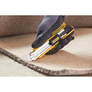 НОЖ STANLEY FATMAX НОЖ С ЛОМАТЫМ ЛЕЗВИЕМ 18 мм 10-481