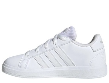 Молодежные городские кроссовки adidas GRAND COURT 2 FZ6158 38 2/3 белые