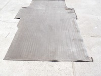 фото thumb №5, Vw lt sprinter 96-06 обшивка гумовий елемент підлога задня середній 1