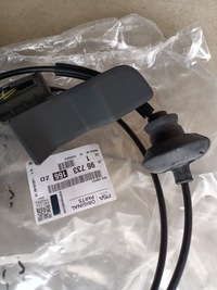 фото thumb №3, Трос кронштейн ручка otwiera капот peugeot 208 2008