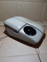 фото thumb №13, Audi q7 4l подлокотник перед кожа кружки 4l0971178