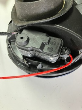 фото thumb №6, Крышка заливка топлива lx5q audi a1 8x 8x0809906