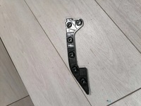 фото thumb №1, Taycan cross кронштейн бампер левый задняя 9j0807055