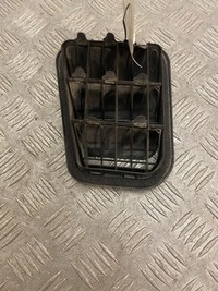 фото thumb №5, Hyundai kona i 2020 решётка вентиляционная pod бампером задним