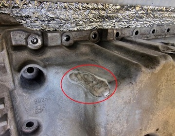 фото thumb №9, Volvo 2.4diesel 30777966 09-14 піддон масляна