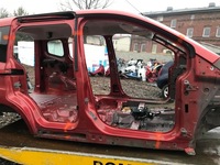 фото thumb №1, Ford tourneo courier 2014 блок двигателя порог правый org