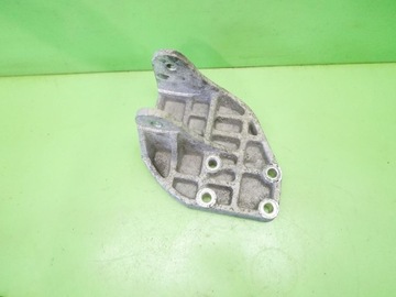 фото thumb №8, Лапи кронштейн коробки kia carnival i 2.9 tdi 99-01