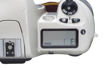 NIKON F60+ MANUAL - надежный фотоаппарат - отличное состояние