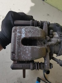 фото thumb №5, Супорт диск лівий задня mercedes w176 a2464232198