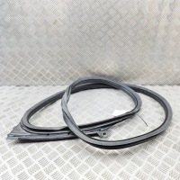 фото thumb №6, Уплотнитель передний левых дверь audi e-tron gt 9j1831721ay 35455446 350kw