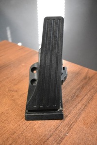 фото thumb №1, Idealny педаль газа mercedes w206 w223 1