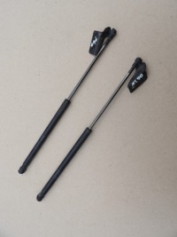 фото thumb №1, Volvo xc90 1 амортизатори кришки багажника 30634580